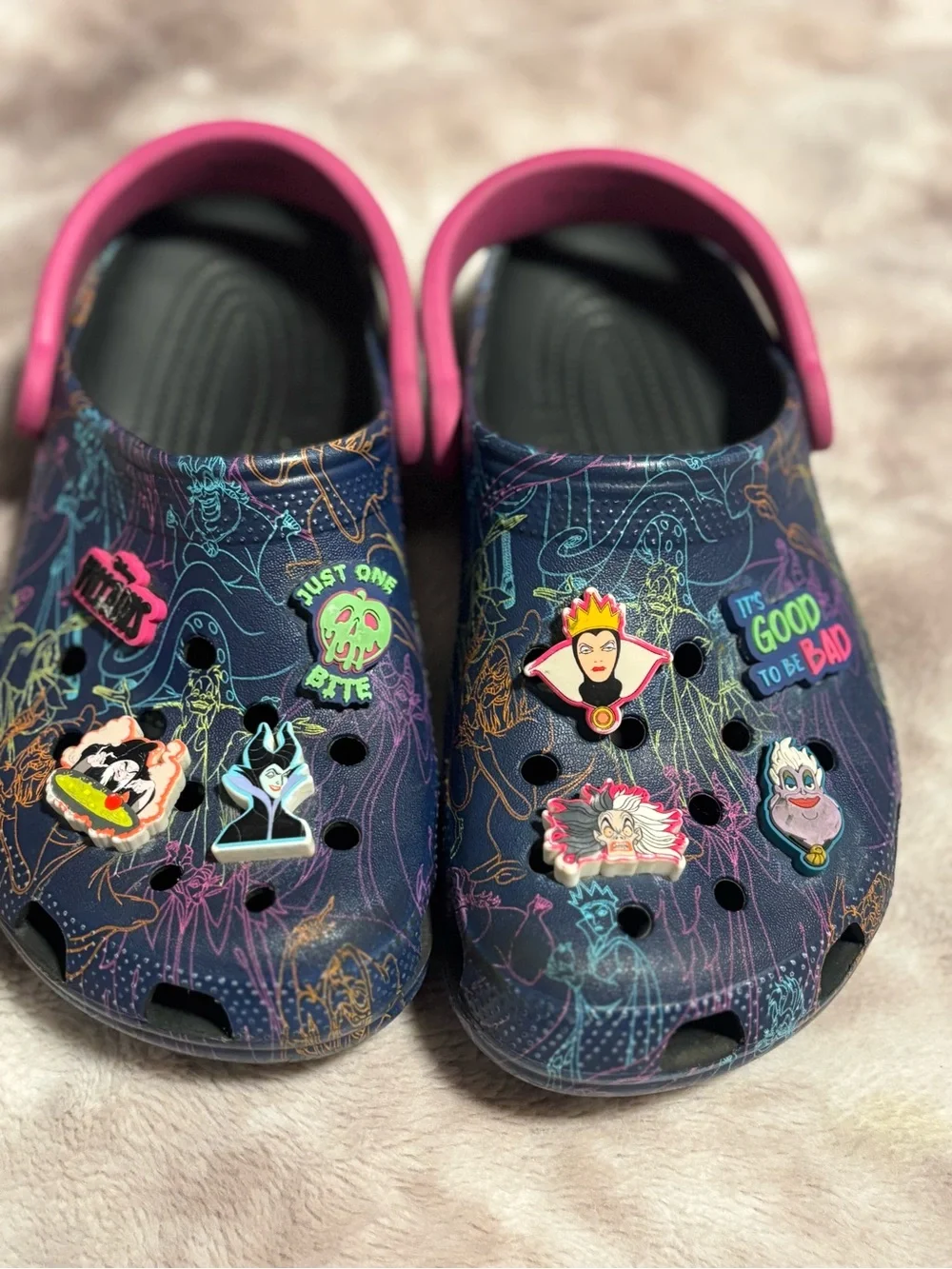 Crocs Disney Villains Classic Clogs J5 Maleficent Ursula Cruella Jibbitz